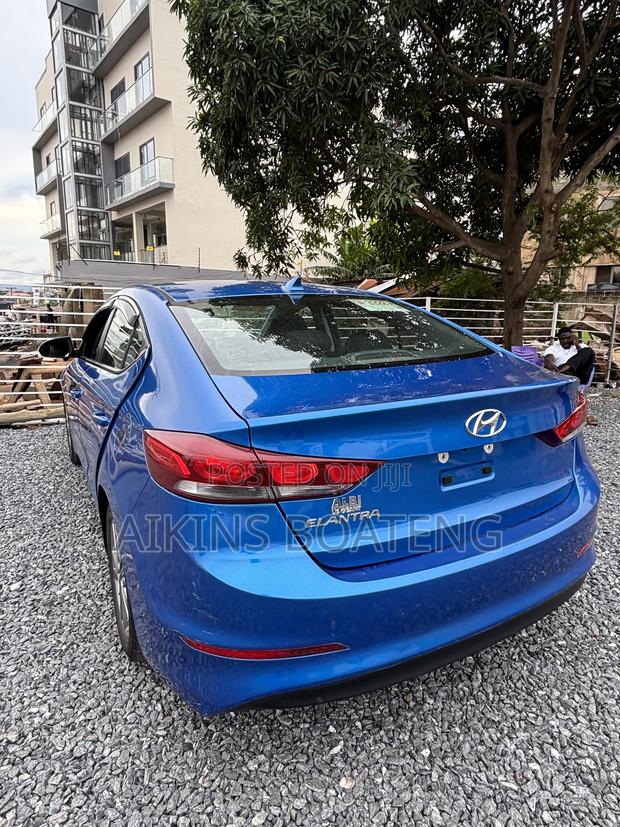 Hyundai Elantra 2017 Blue