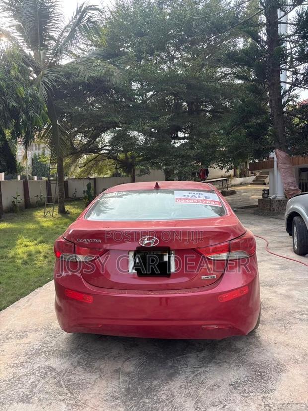 Hyundai Elantra Limited 2012 Red