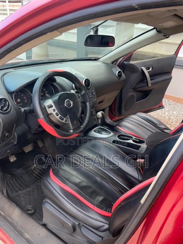 Nissan Rogue 2010 Red