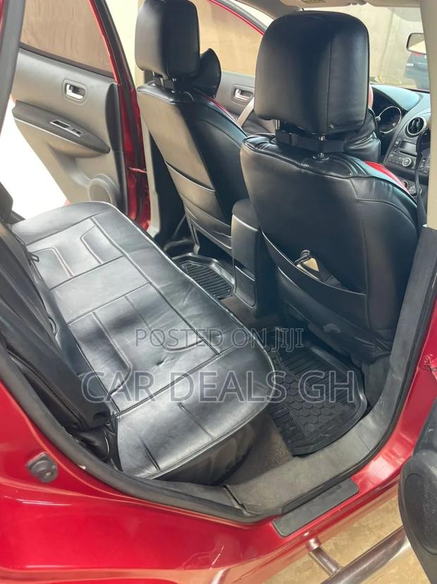 Nissan Rogue 2010 Red