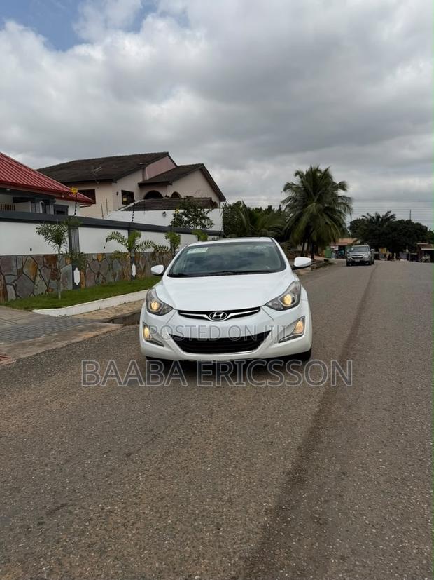 Hyundai Elantra 2015 White