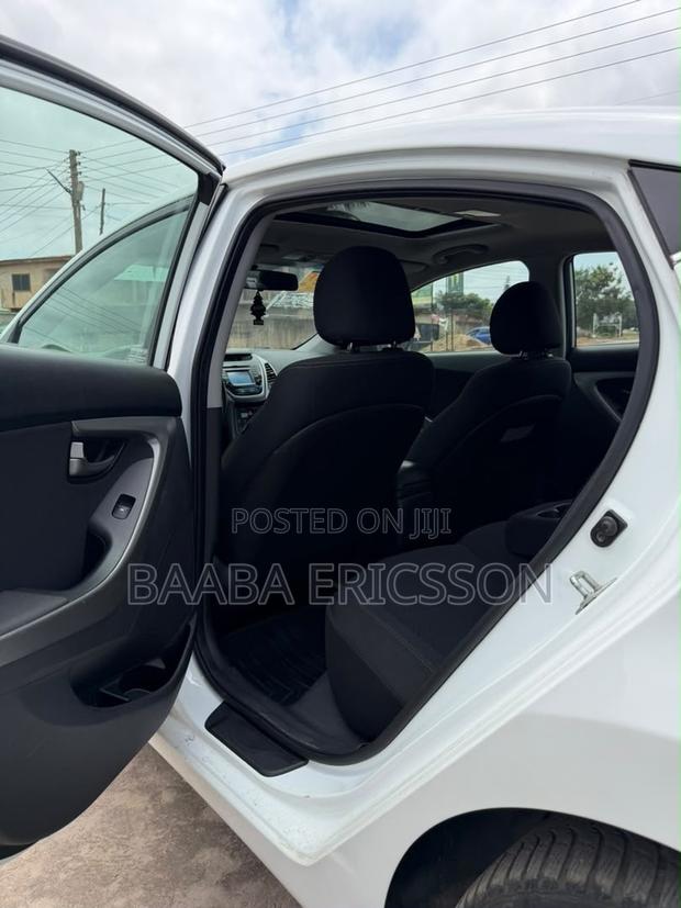 Hyundai Elantra 2015 White