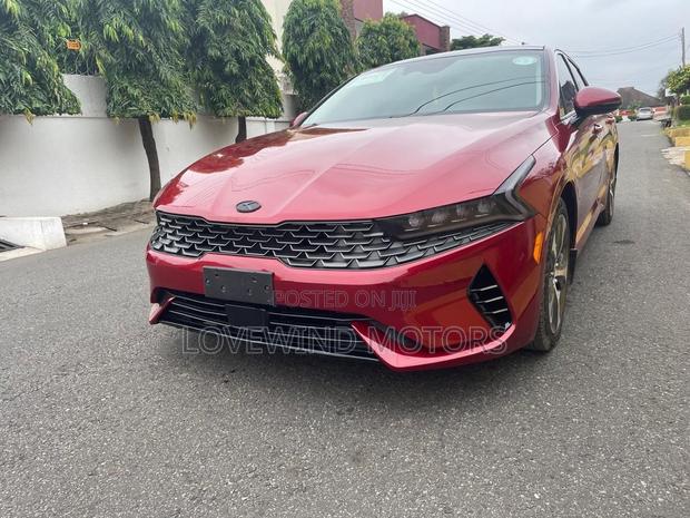 Kia K5 2025 Brown