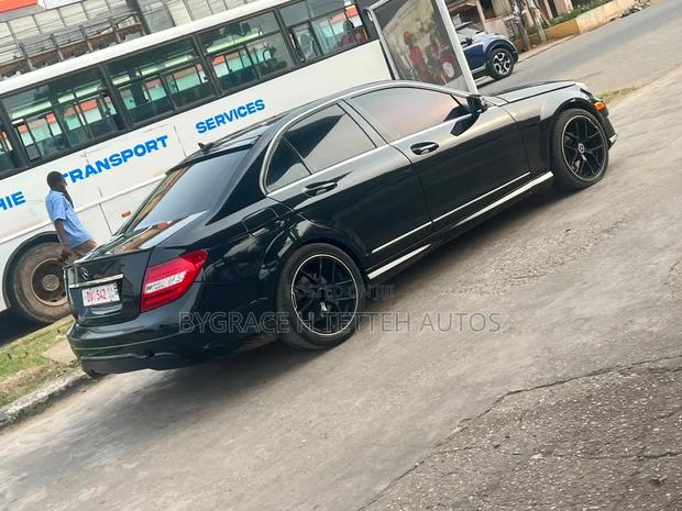 Mercedes-Benz C250 2013 Black