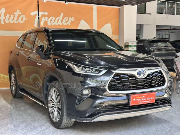 Toyota Highlander L 2022 Black