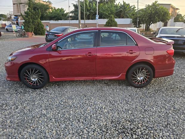 Toyota Corolla S 5-Speed 2013 Burgundy