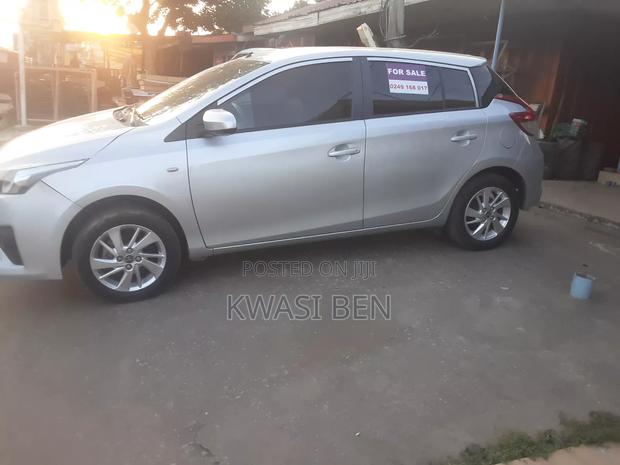 Toyota Yaris 2016 Gray