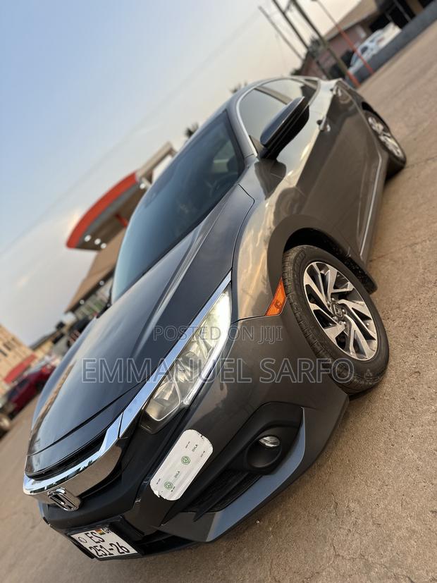 Honda Civic LX 4dr Sedan (2.0L 4cyl) 2017 Gray