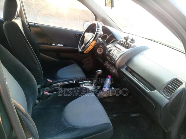 Honda Fit Automatic 2008 Gray