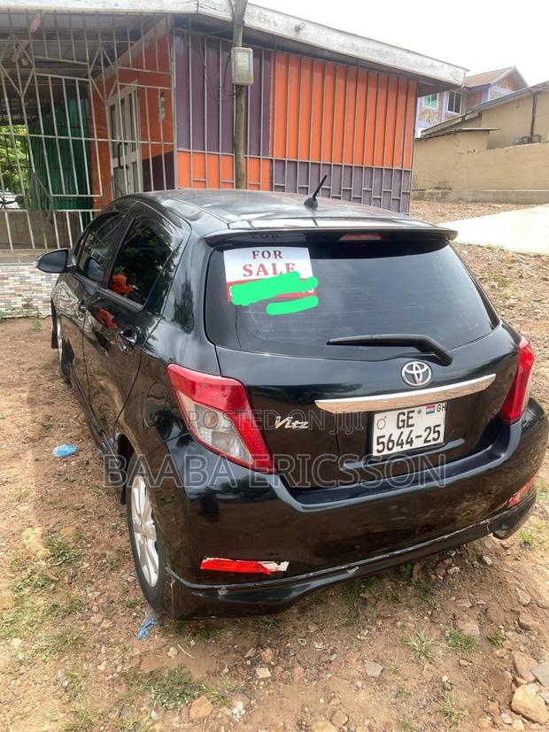 Toyota Vitz 2014 Black