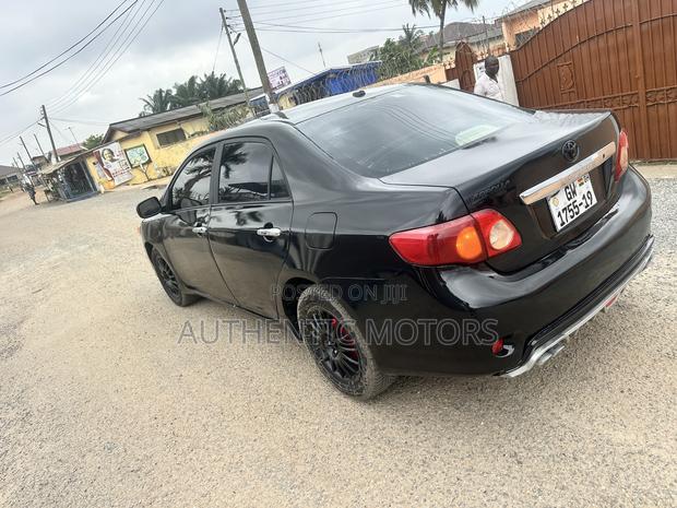 Toyota Corolla LE 4dr Sedan (1.8L 4cyl 4A) 2010 Black
