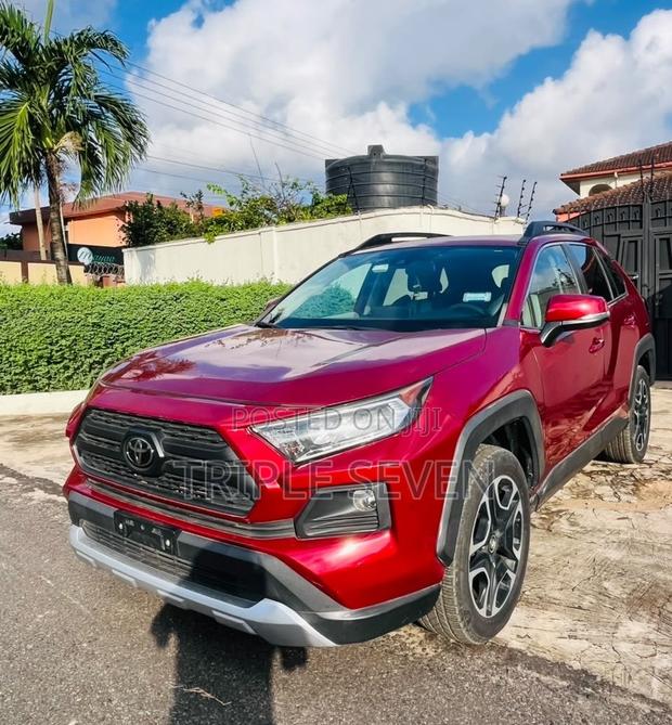 Toyota RAV4 Adventure 2019 Red