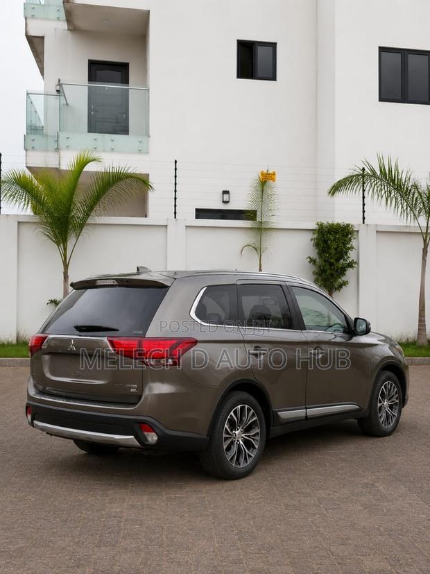 Mitsubishi Outlander SEL AWC 2018 Burgundy