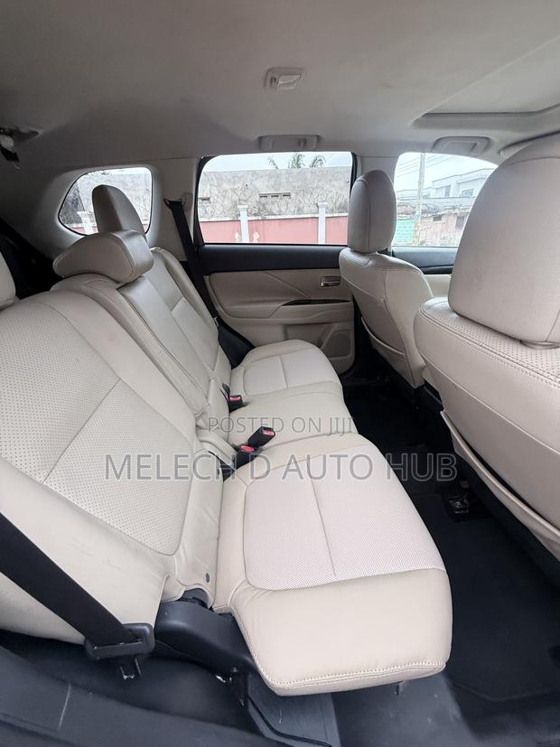 Mitsubishi Outlander SEL AWC 2018 Burgundy