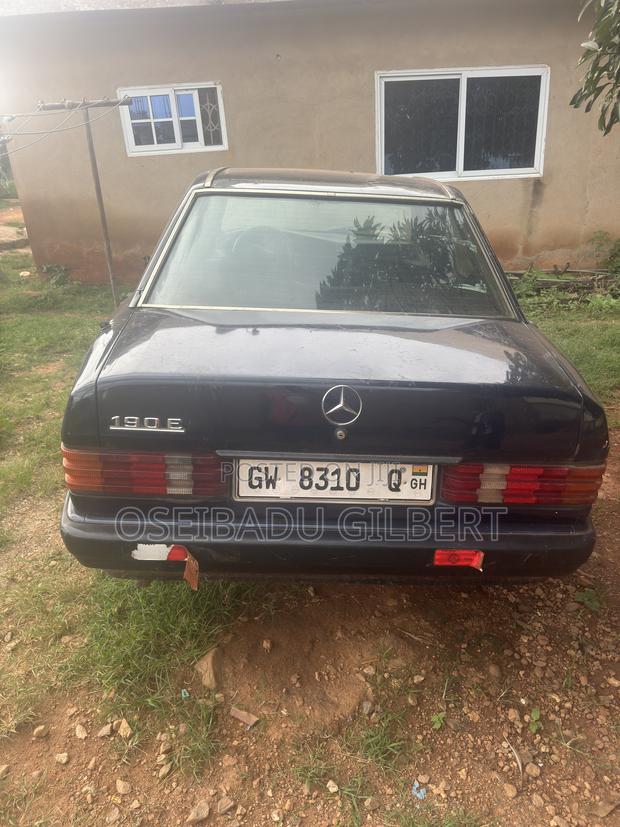 Mercedes-Benz 190E 1990 Beige