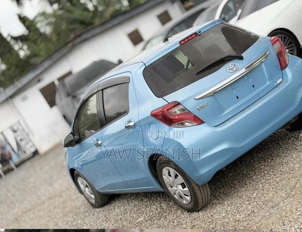 Toyota Vitz 2015 Blue