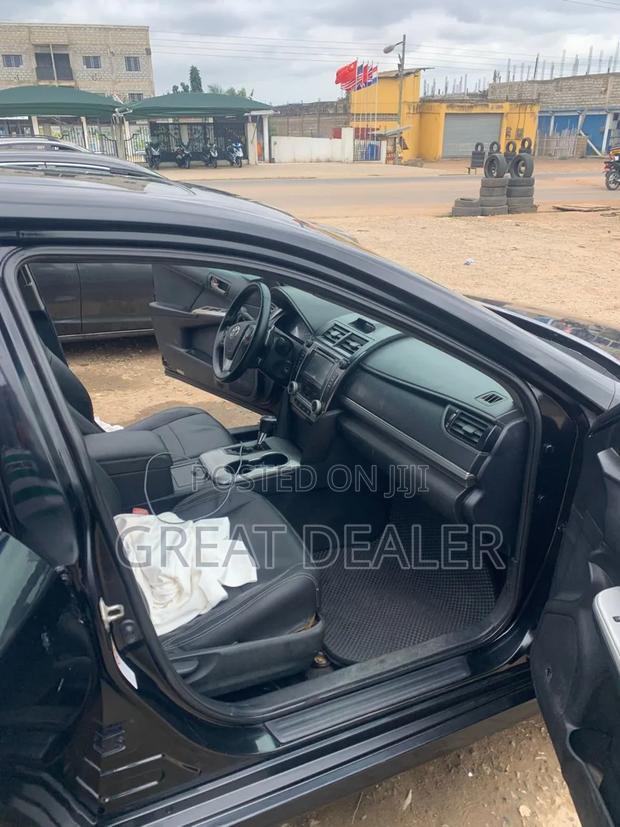 Toyota Camry LE 4dr Sedan (2.5L 4cyl 6A) 2014 Black