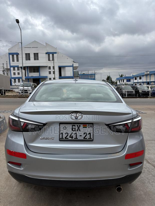 Toyota Yaris iA 1.5 FWD 2019 Silver