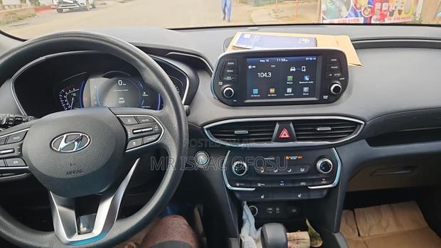 Hyundai Santa Fe SE AWD 2018 Black