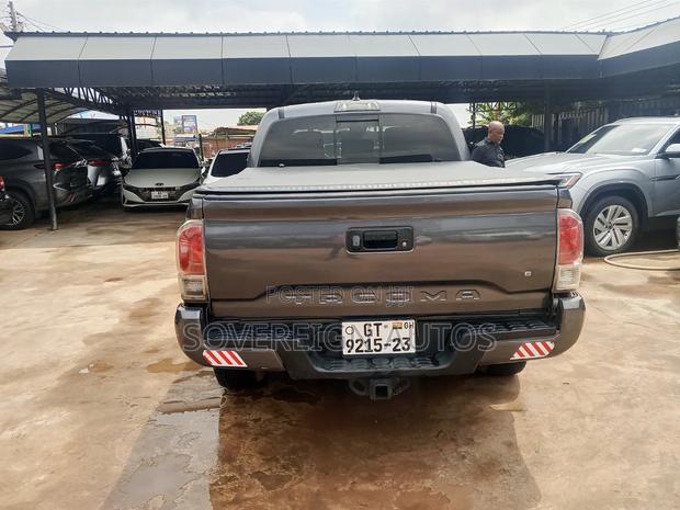 Toyota Tacoma 2019 Gray