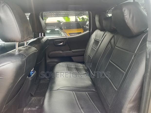 Toyota Tacoma 2019 Gray