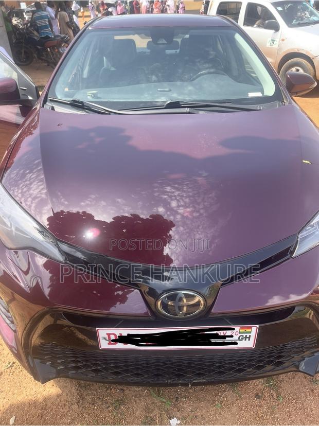 Toyota Corolla SE Special Edition 4dr Sedan (1.8L 4cyl CVT) 2017