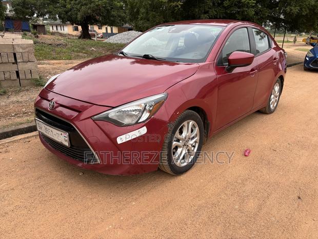 Toyota Yaris iA 1.5 FWD 2017 Red
