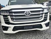 New Toyota Land Cruiser LC300 2024 White for sale
