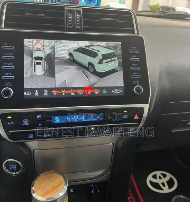 Toyota Land Cruiser Prado 2.8 2023 Gray