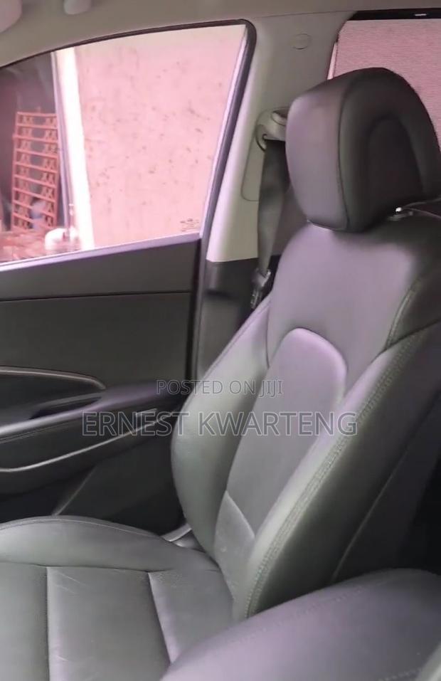 Hyundai Santa Fe 2016 Gray