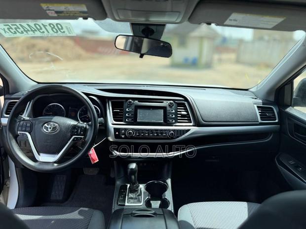 Toyota Highlander 2017 White