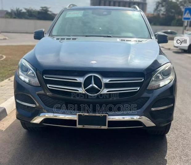 Mercedes-Benz GLE-Class 2016 Blue