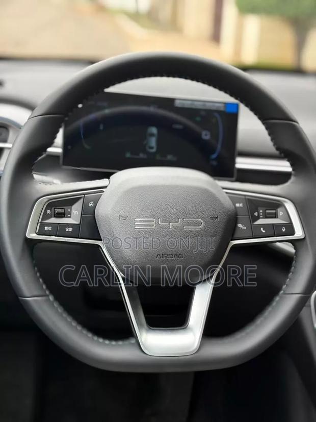 New BYD Destroyer 05 DM-i 1.5 Hybrid FWD 2025 Silver