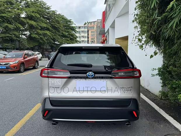 Toyota Frontlander 2022 Gray