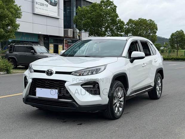 Toyota Frontlander 2022 White