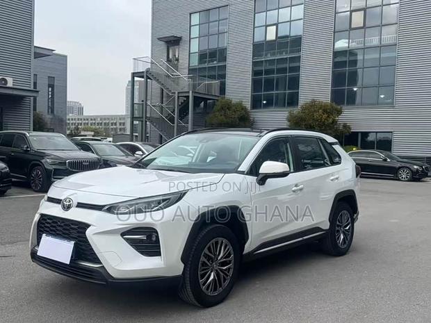 Toyota Frontlander 2023 White