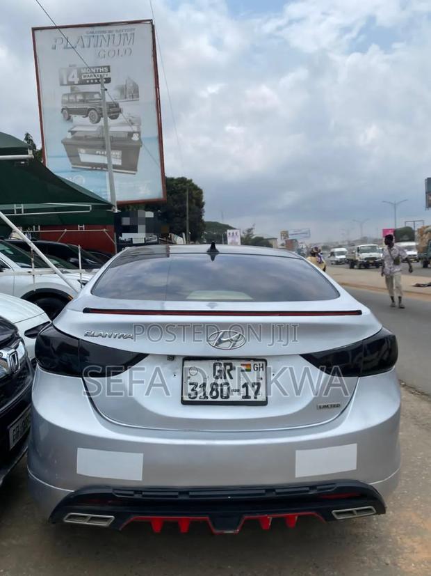 Hyundai Elantra 2013 Silver