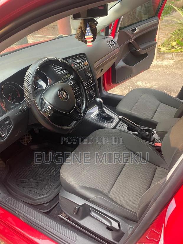 Volkswagen Golf 2016 Red