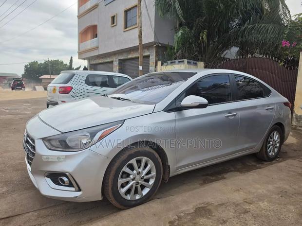 Hyundai Accent 2019 Silver