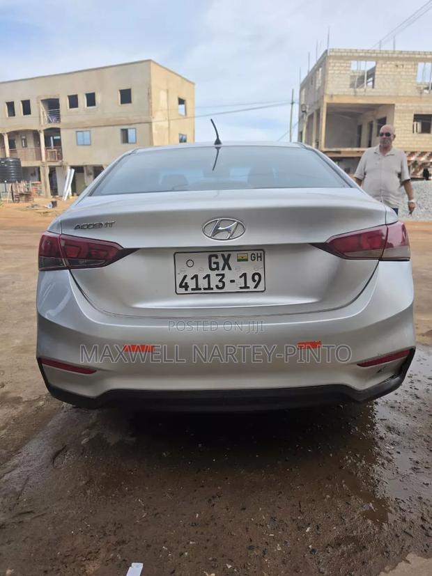 Hyundai Accent 2019 Silver
