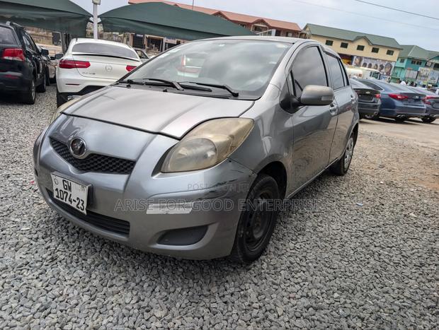 Toyota Vitz 1.5 FWD 5dr 2008 Silver