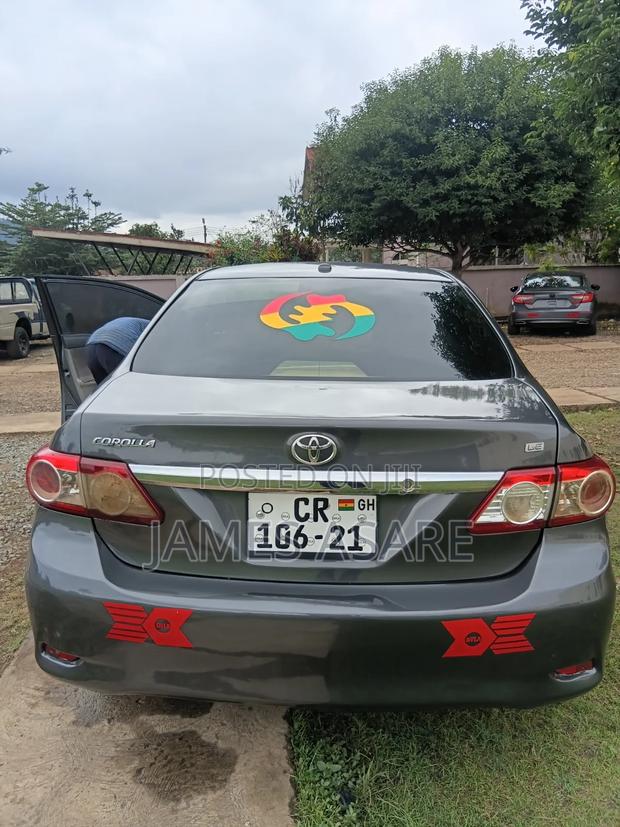 Toyota Corolla 2012 Gray