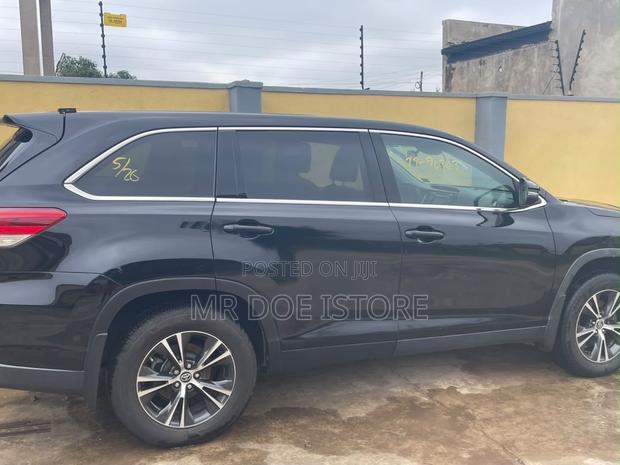 Toyota Highlander XLE 2019 Black