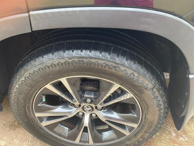 Toyota Highlander XLE 2019 Black