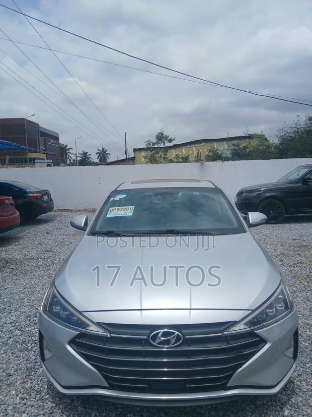 Hyundai Elantra Limited 2019 Silver