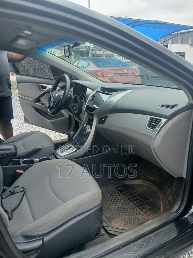 Hyundai Elantra Limited Sedan FWD (1.8L 4cyl 6A) 2013 Black