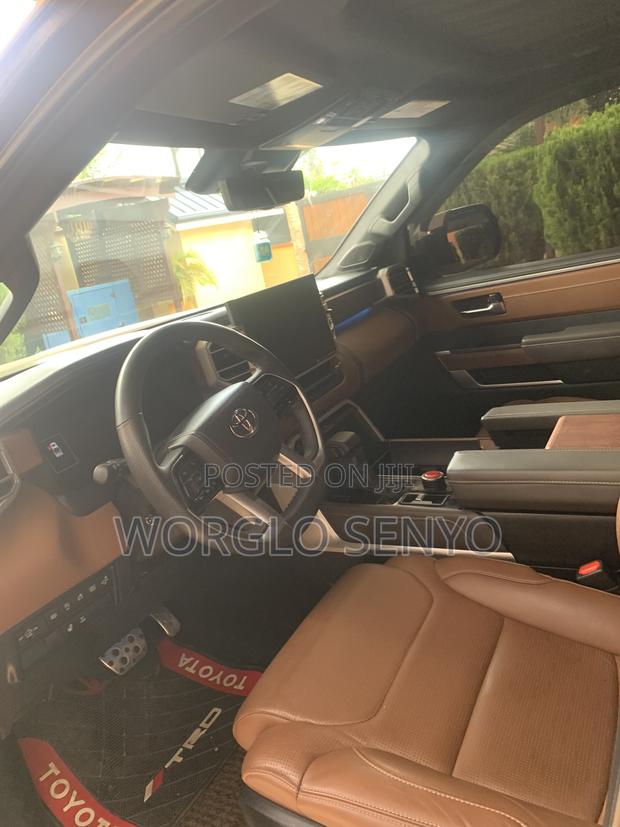 Toyota Tundra 2023 Black