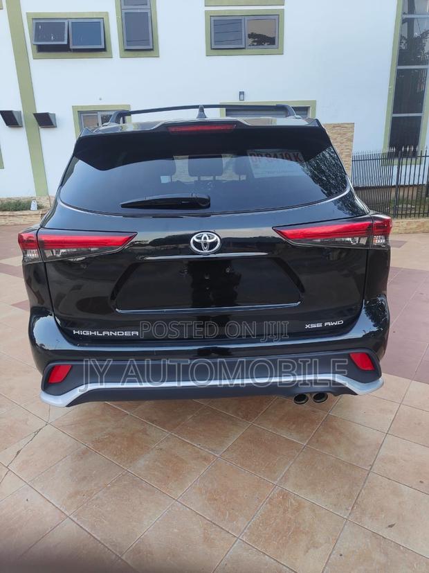 Toyota Highlander XSE 2022 Black