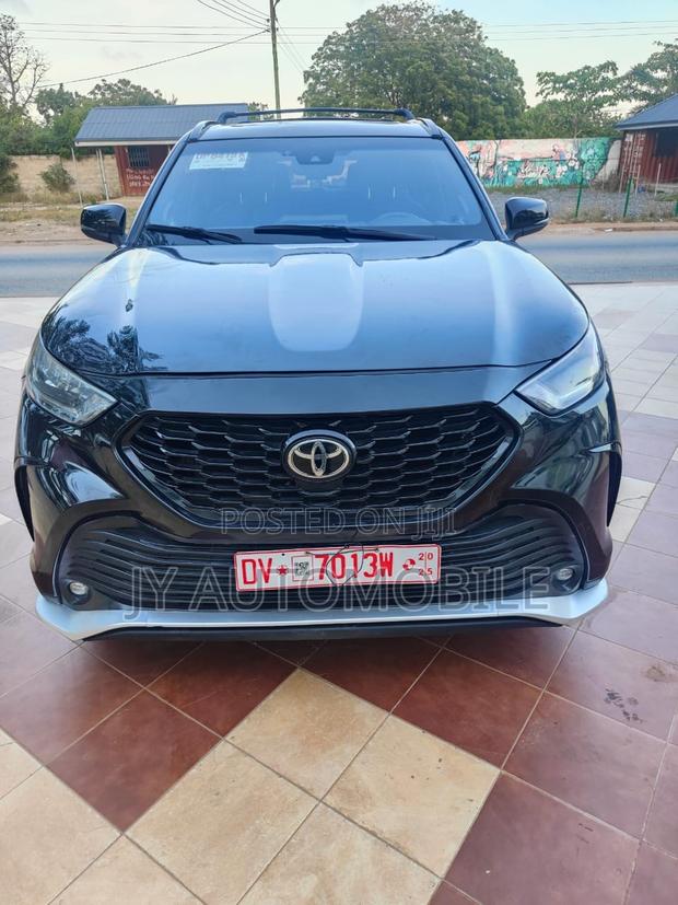 Toyota Highlander XSE 2022 Black