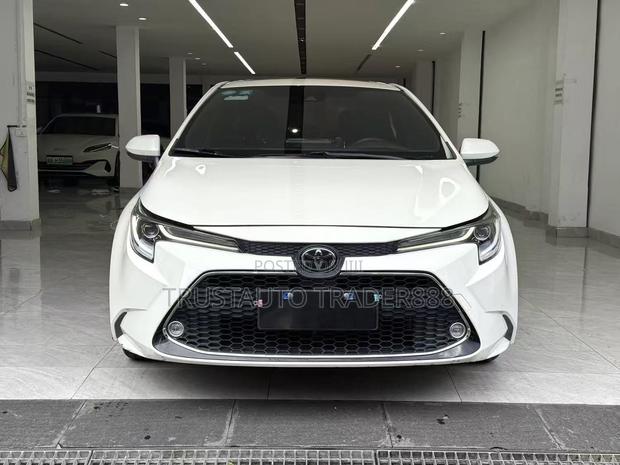 Toyota Corolla 2020 White